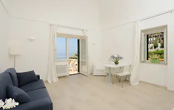 La Dolce Hotel 4*